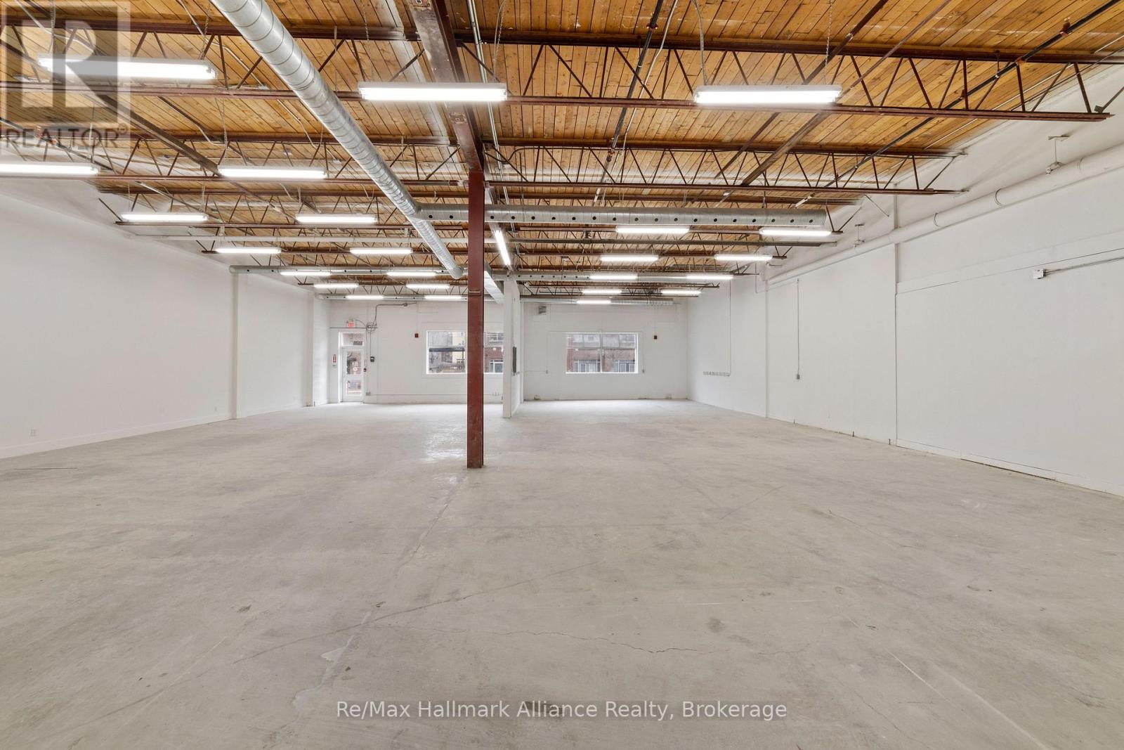 1120 Dundas Street E, Toronto, Ontario  M4M 2P2 - Photo 2 - E12451883