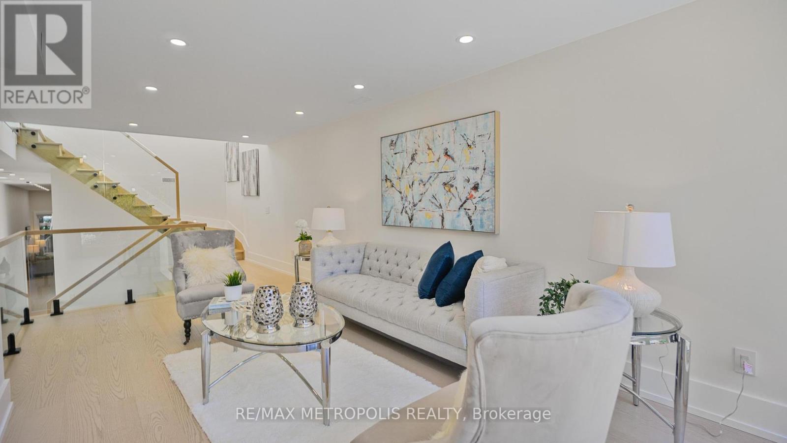 39 Kenworthy Avenue, Toronto, Ontario  M1L 3B1 - Photo 14 - E12451737