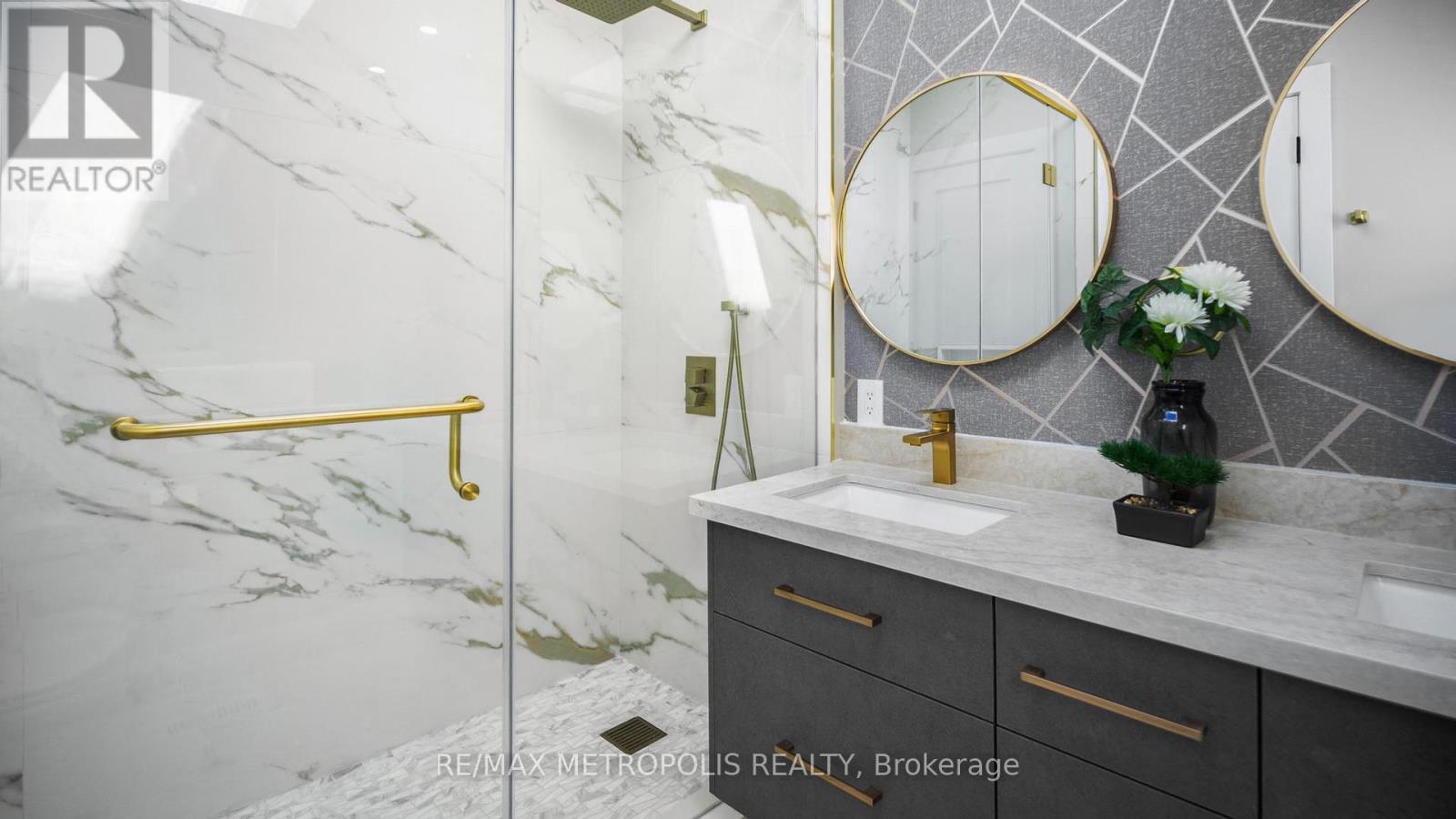 39 Kenworthy Avenue, Toronto, Ontario  M1L 3B1 - Photo 24 - E12451737