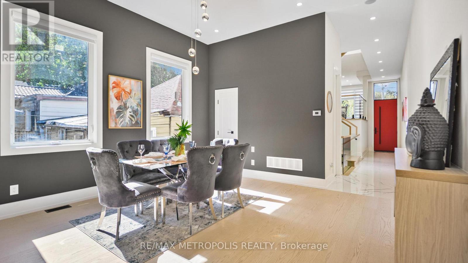 39 Kenworthy Avenue, Toronto, Ontario  M1L 3B1 - Photo 6 - E12451737