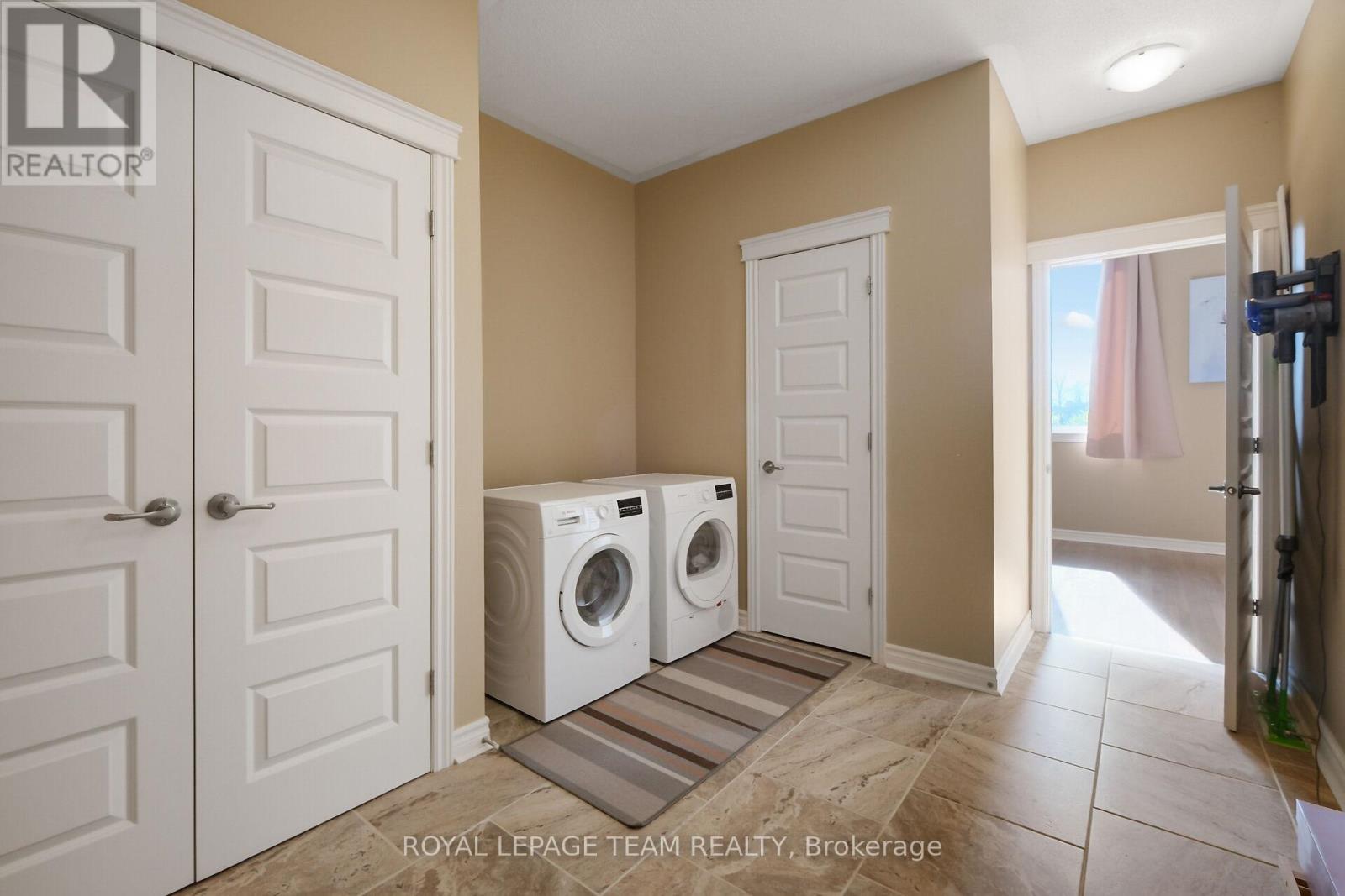 195 Stonewood Drive, Beckwith, Ontario  K7C 3P2 - Photo 21 - X12451869