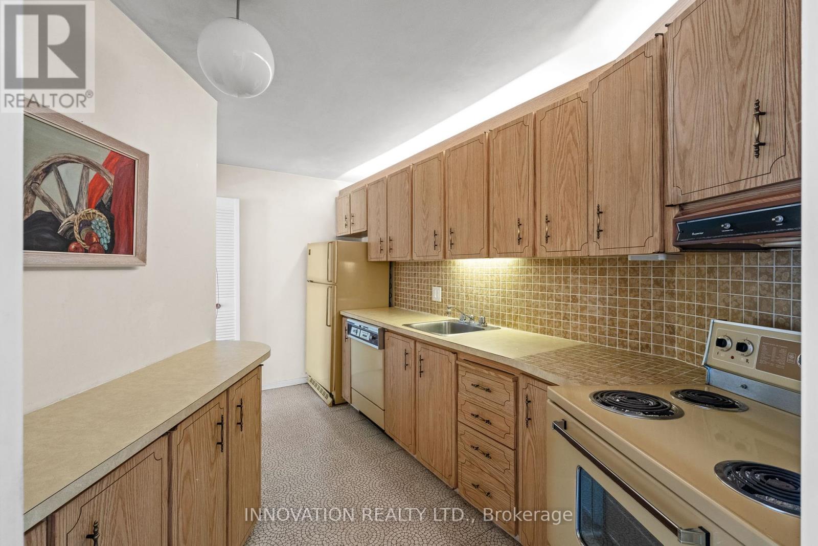 1905 - 1171 Ambleside Drive, Ottawa, Ontario  K2B 8E1 - Photo 11 - X12451928