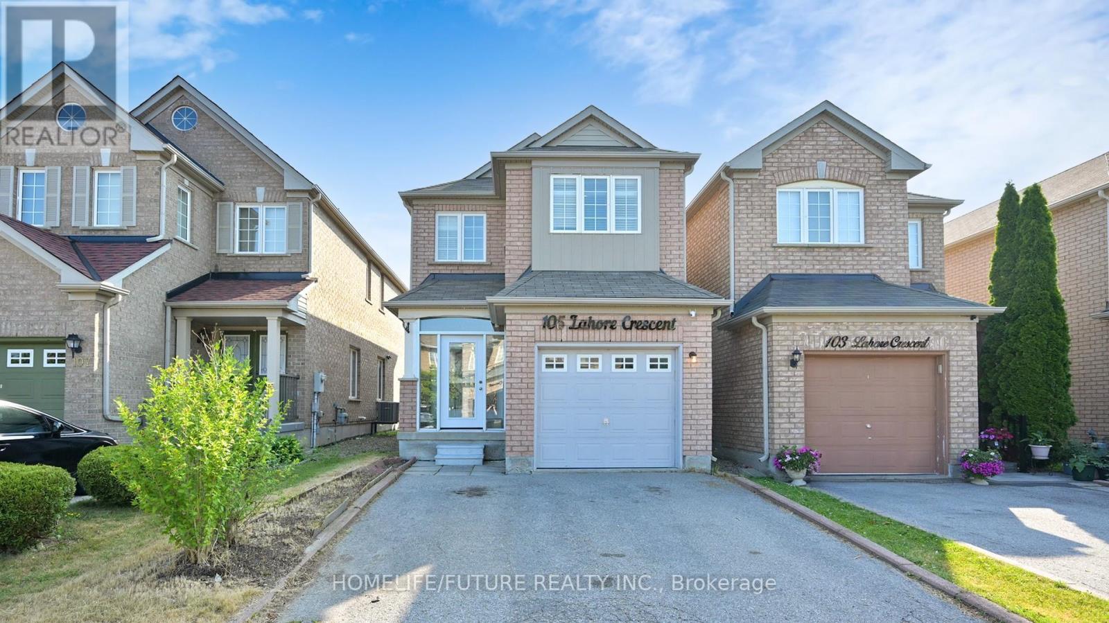 105 Lahore Crescent, Markham, Ontario  L3S 0A7 - Photo 2 - N12451735