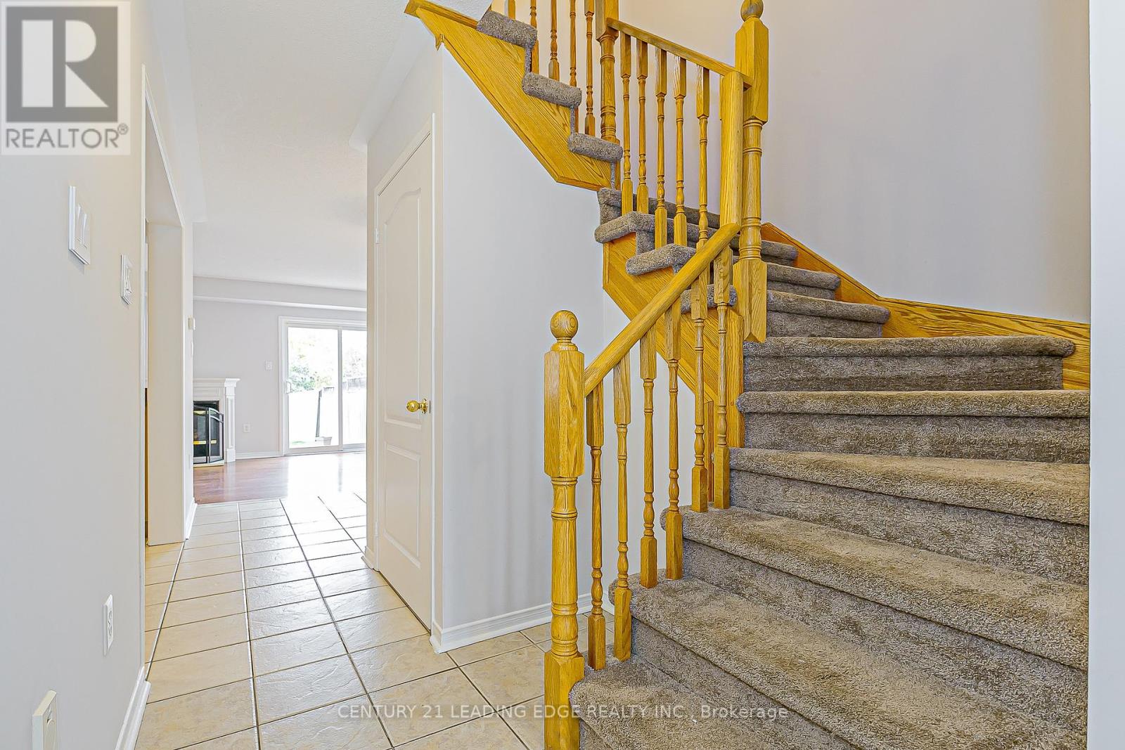 21 Lilly Mckeowan Crescent, East Gwillimbury (Mt Albert), Ontario  L0G 1M0 - Photo 21 - N12451736