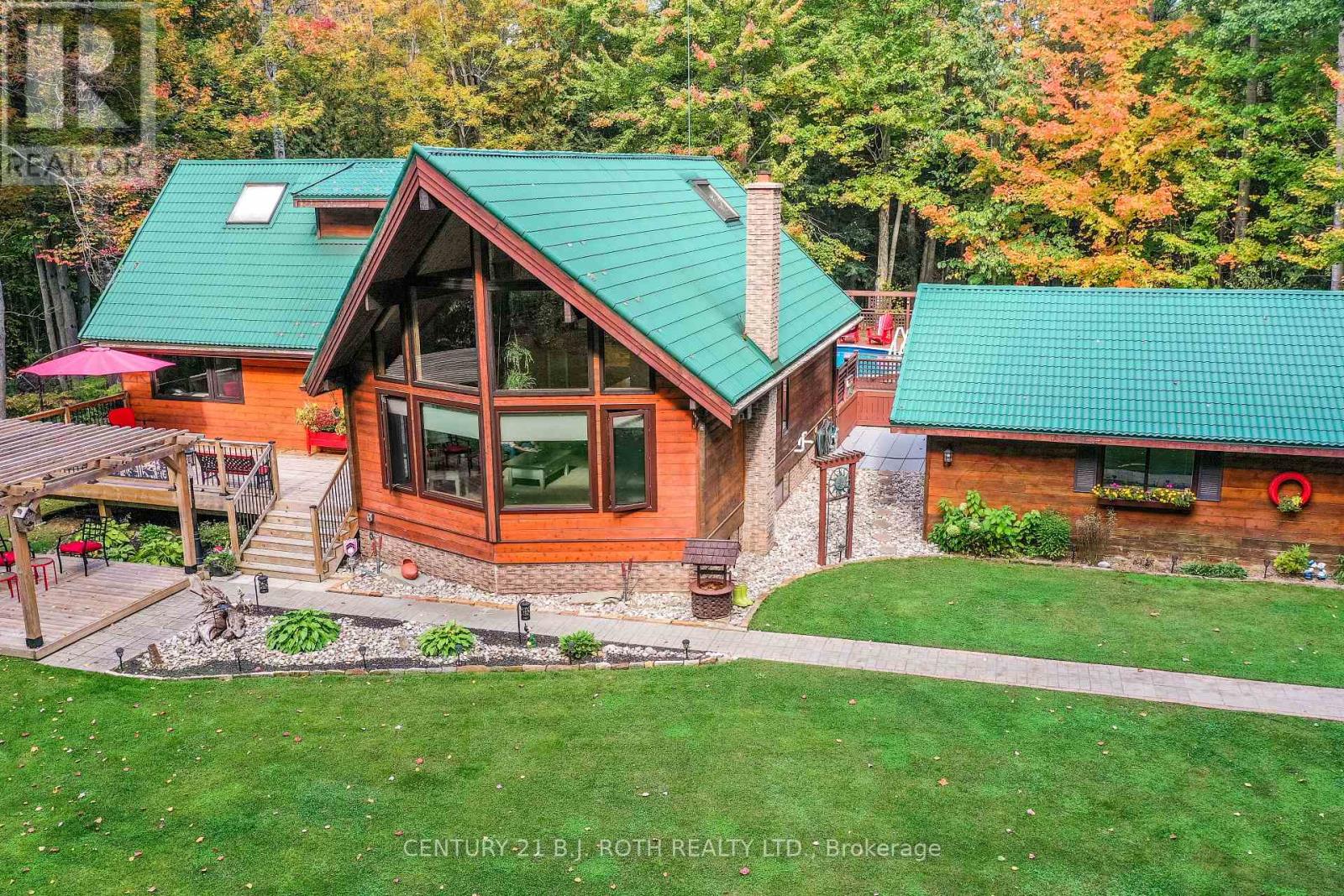 30 David Drive, Adjala-Tosorontio, Ontario  L0M 1M0 - Photo 1 - N12451740