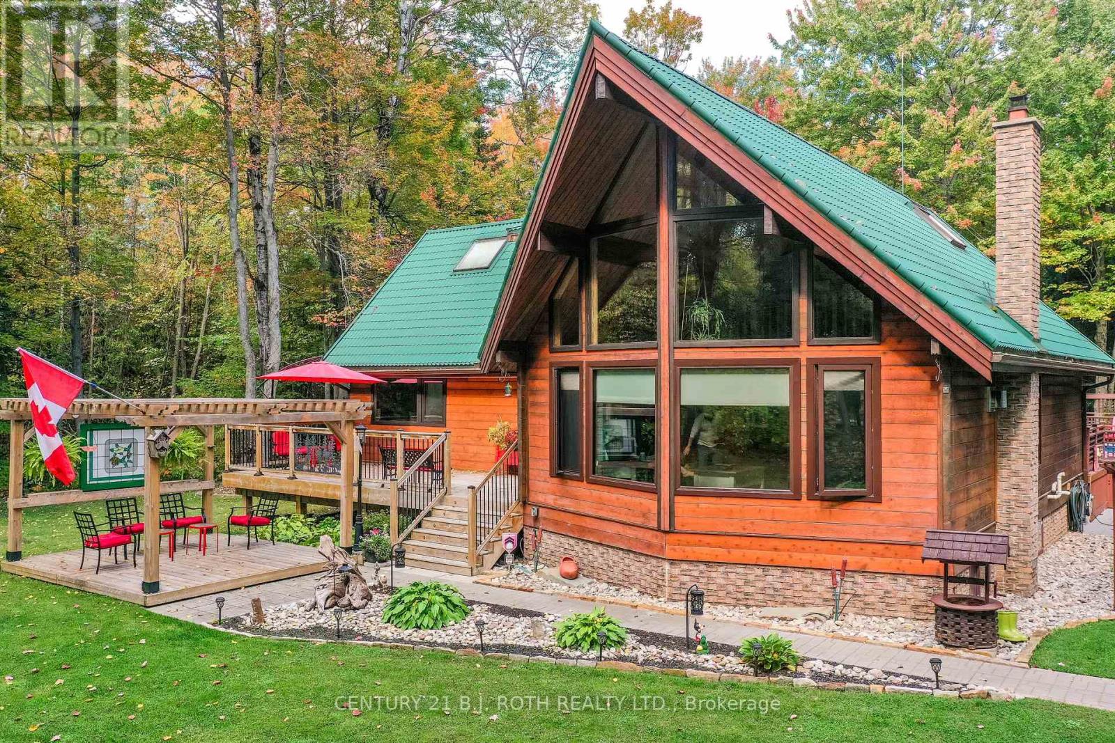 30 David Drive, Adjala-Tosorontio, Ontario  L0M 1M0 - Photo 2 - N12451740