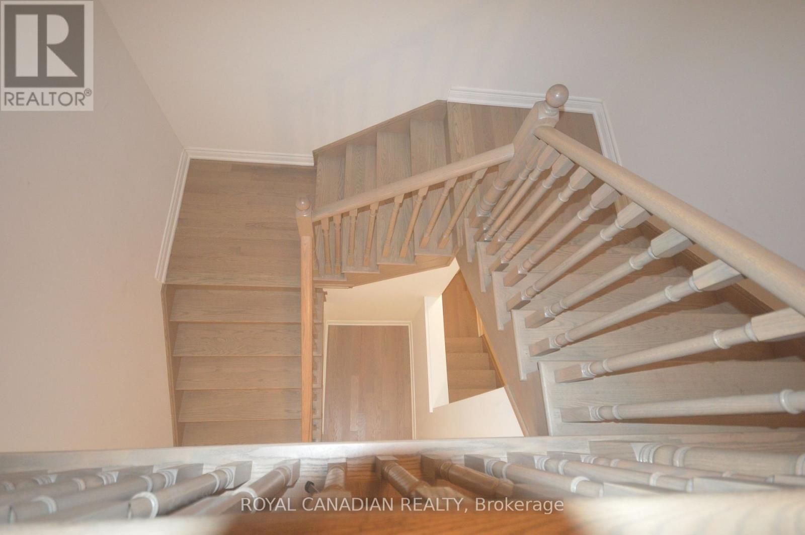 81 Settlers Crescent, Bradford West Gwillimbury, Ontario  L3Z 4N3 - Photo 11 - N12451743