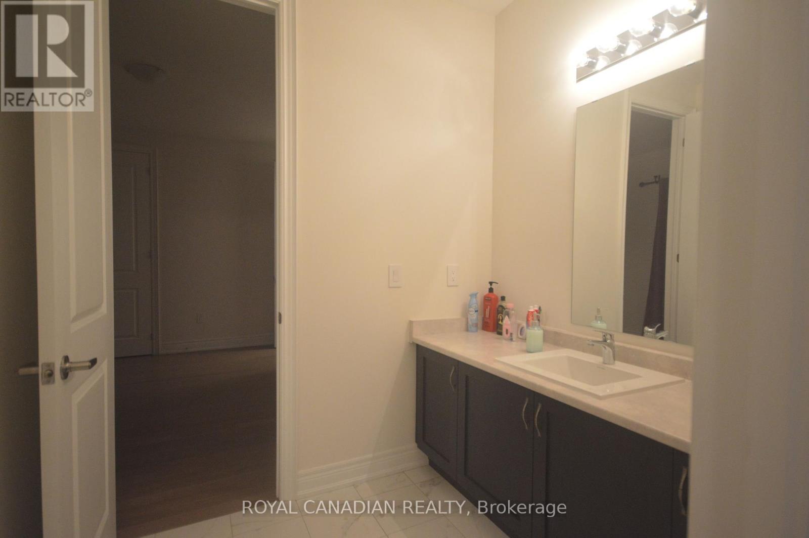 81 Settlers Crescent, Bradford West Gwillimbury, Ontario  L3Z 4N3 - Photo 15 - N12451743