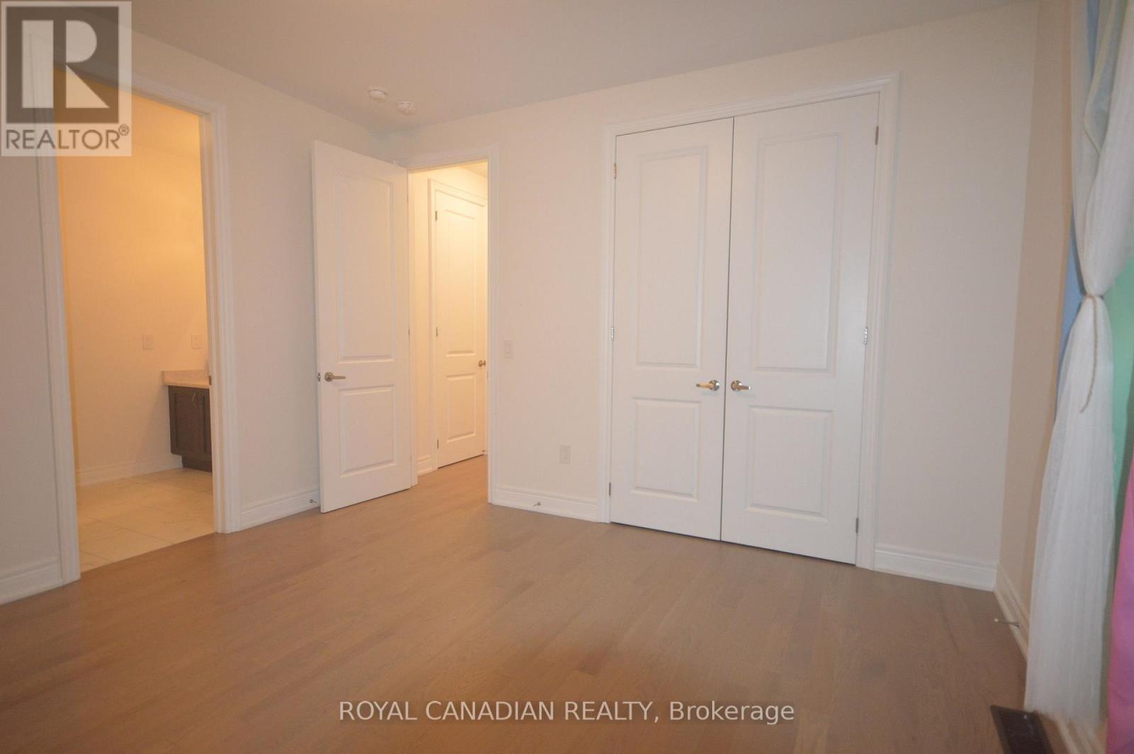 81 Settlers Crescent, Bradford West Gwillimbury, Ontario  L3Z 4N3 - Photo 18 - N12451743