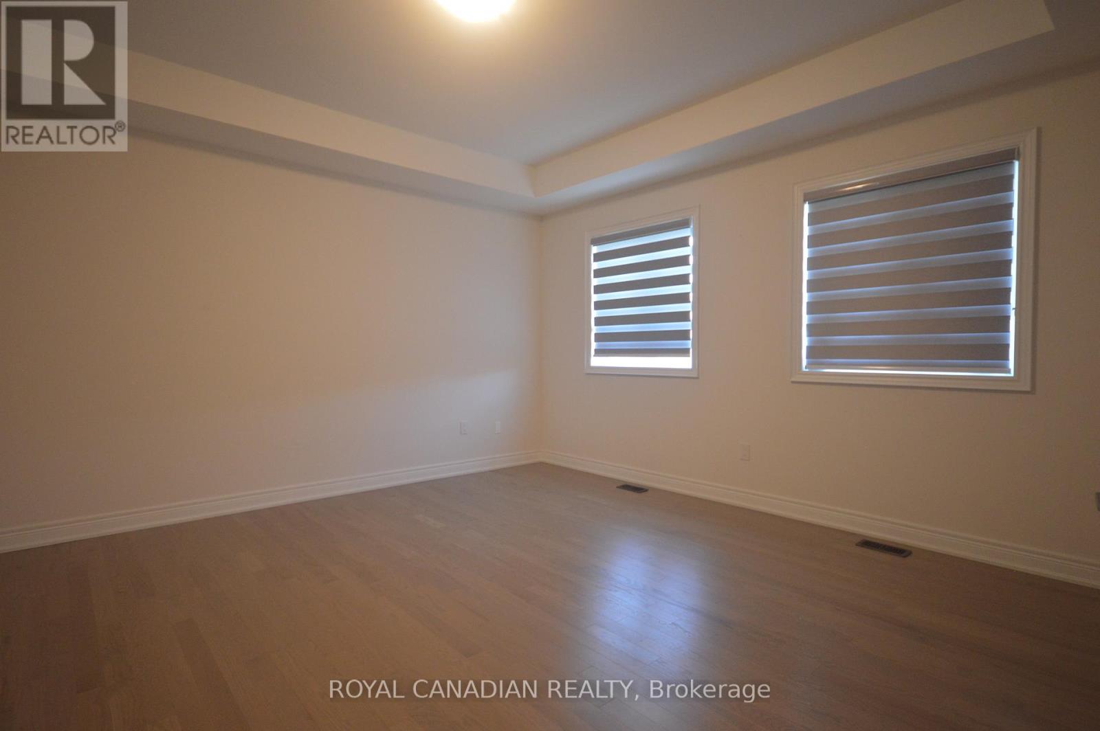81 Settlers Crescent, Bradford West Gwillimbury, Ontario  L3Z 4N3 - Photo 22 - N12451743
