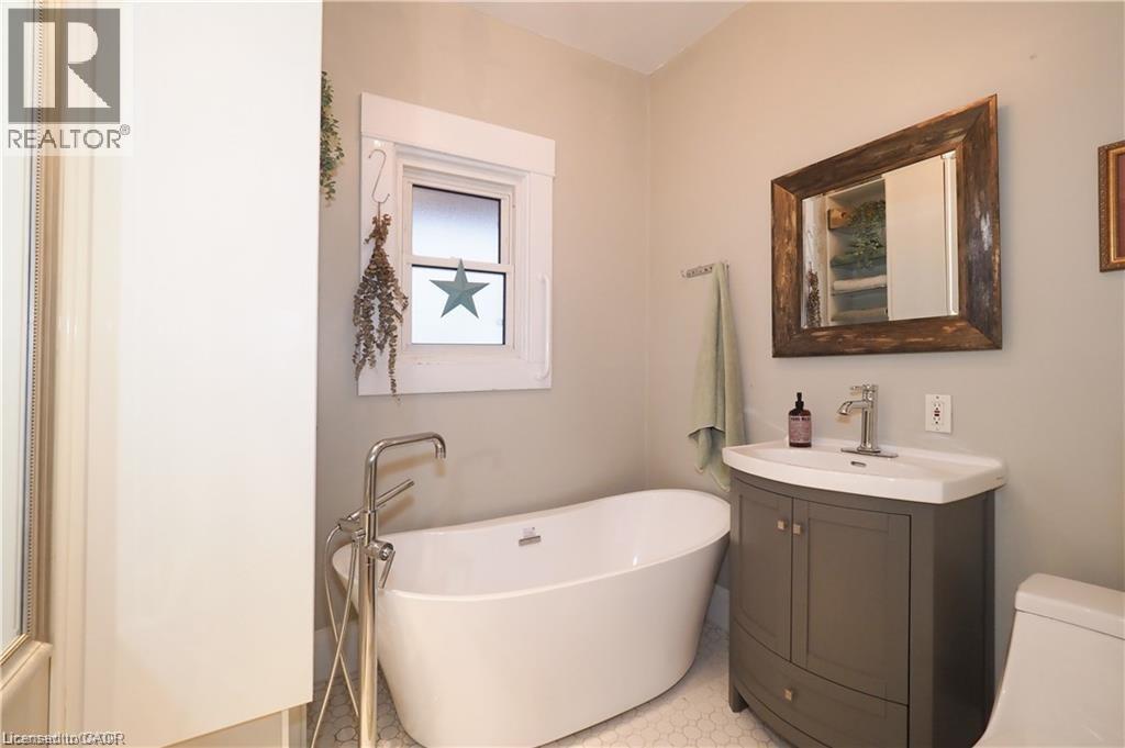 76 Wellington Street, Cambridge, Ontario  N1R 3Y7 - Photo 30 - 40772756