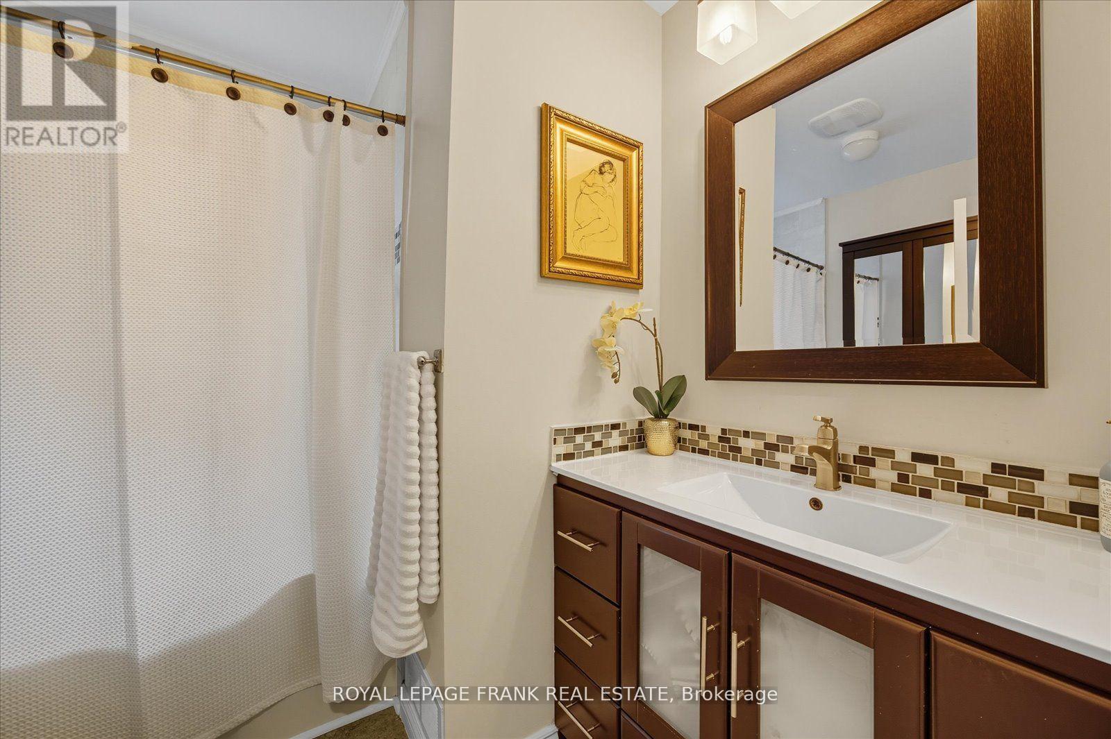 71 Lasalle Avenue, Oshawa, Ontario  L1H 5Y3 - Photo 10 - E12451886
