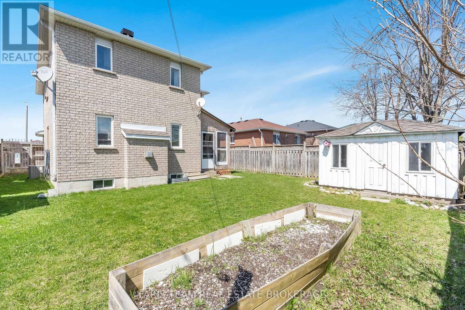 17 Nicole Marie Avenue, Barrie, Ontario  L4M 6Z1 - Photo 31 - S12451741
