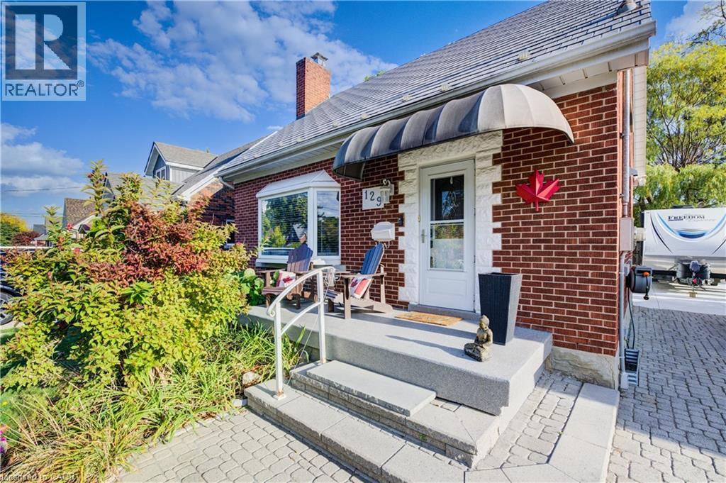 129 Talbot Street, Kitchener, Ontario  N2M 2B2 - Photo 4 - 40773440
