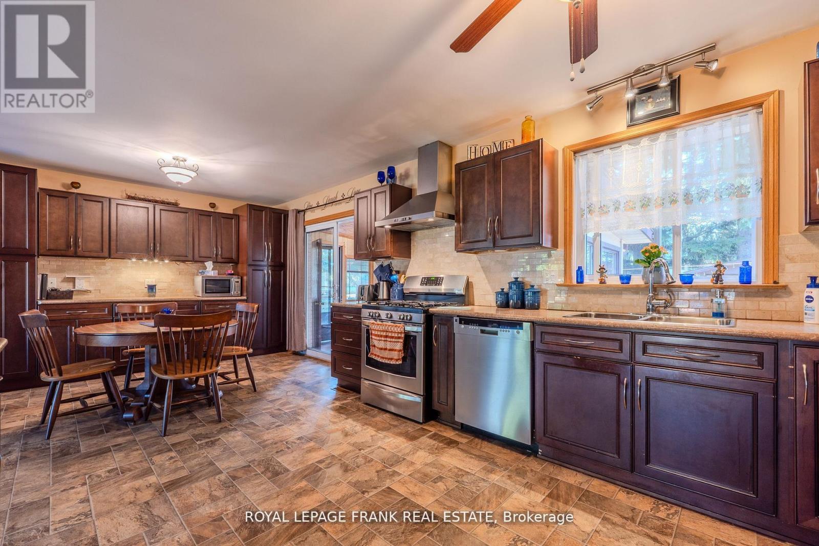 2304 Old Norwood Road, Otonabee-South Monaghan, Ontario  K9J 0G6 - Photo 13 - X12451826