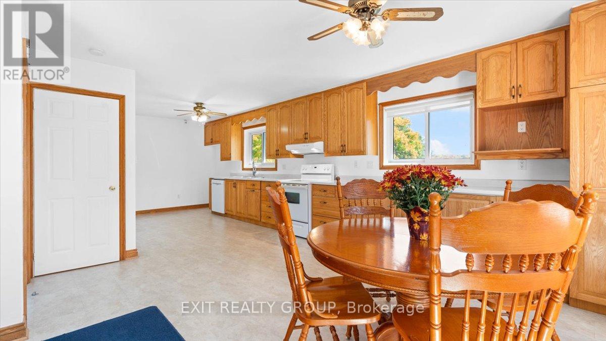 654 Fish And Game Club Road, Quinte West (Sidney Ward), Ontario  K0K 2C0 - Photo 14 - X12451844