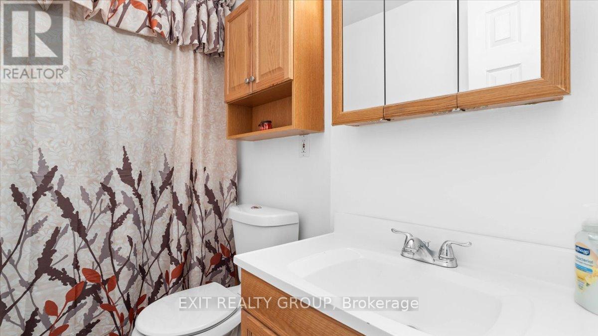 654 Fish And Game Club Road, Quinte West (Sidney Ward), Ontario  K0K 2C0 - Photo 16 - X12451844