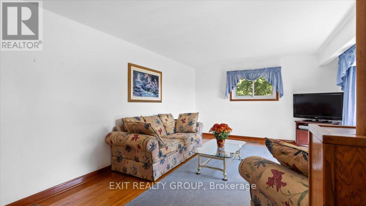 654 Fish And Game Club Road, Quinte West (Sidney Ward), Ontario  K0K 2C0 - Photo 5 - X12451844