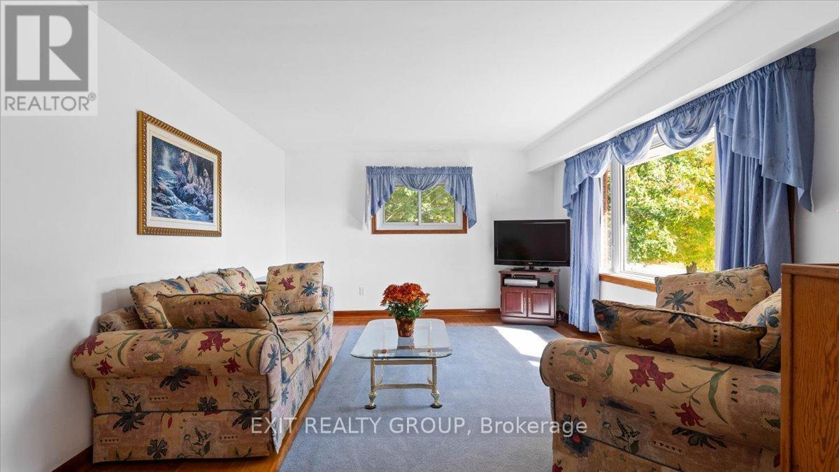 654 Fish And Game Club Road, Quinte West (Sidney Ward), Ontario  K0K 2C0 - Photo 6 - X12451844