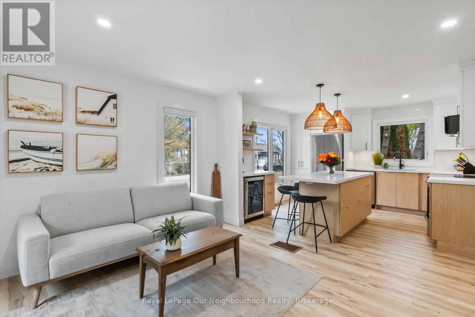 194 Snug Harbour Road, Kawartha Lakes, Ontario  K9V 4R6 - Photo 11 - X12451902