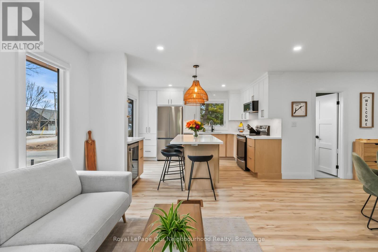 194 Snug Harbour Road, Kawartha Lakes, Ontario  K9V 4R6 - Photo 12 - X12451902