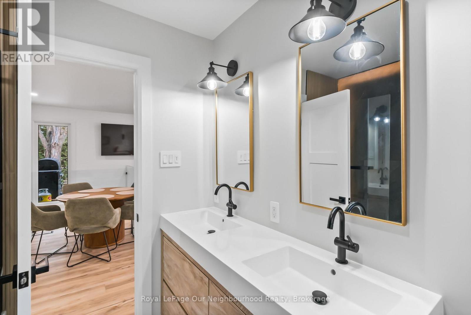 194 Snug Harbour Road, Kawartha Lakes, Ontario  K9V 4R6 - Photo 20 - X12451902