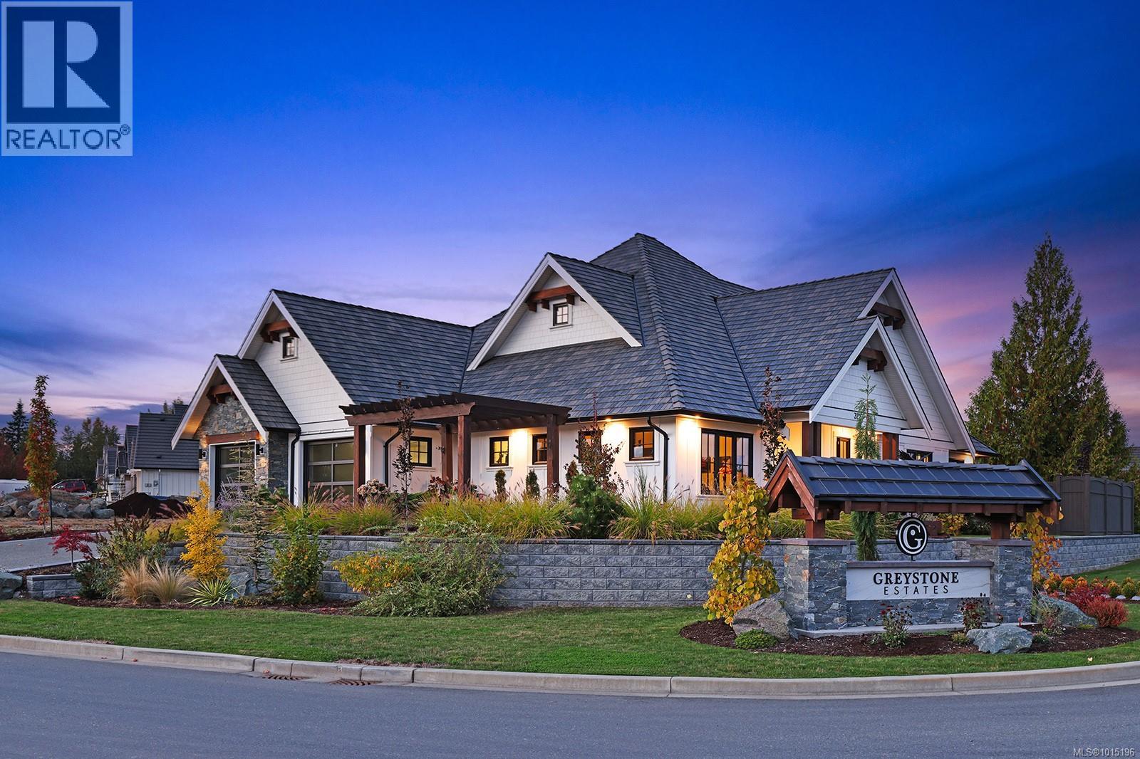 3227 Winchester Ave, Courtenay, British Columbia