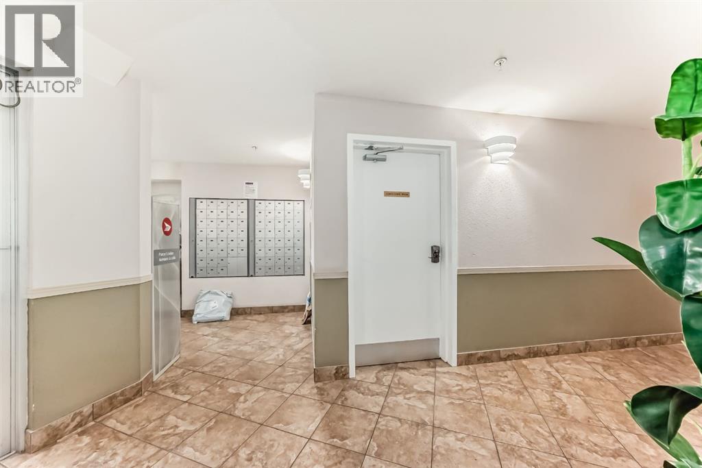 208, 4000 Somervale Court Sw, Calgary, Alberta  T2Y 4J3 - Photo 20 - A2263053