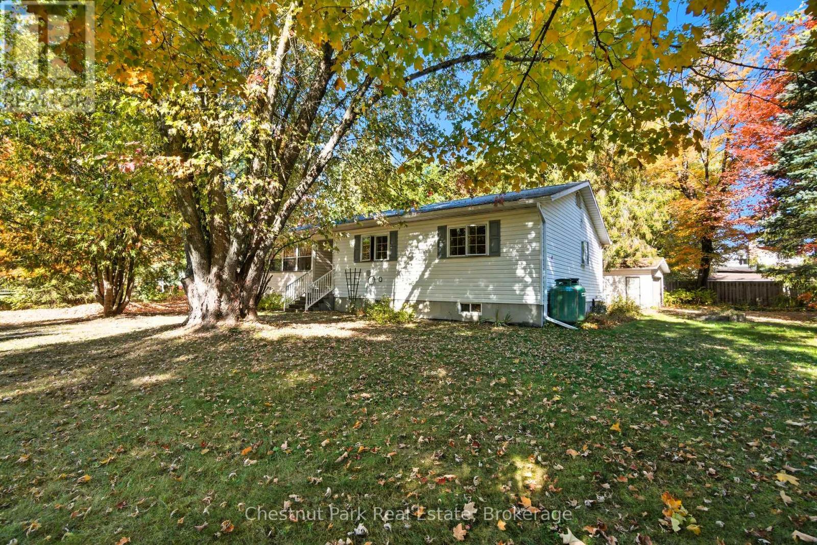 14 DICKIE STREET, Lake of Bays, Ontario