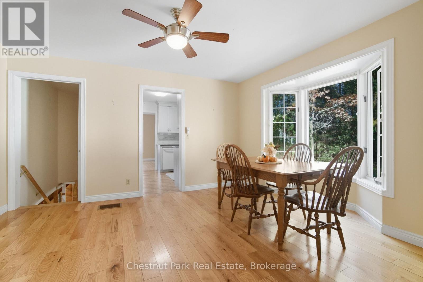 14 Dickie Street, Lake Of Bays, Ontario  P0B 1A0 - Photo 12 - X12451822