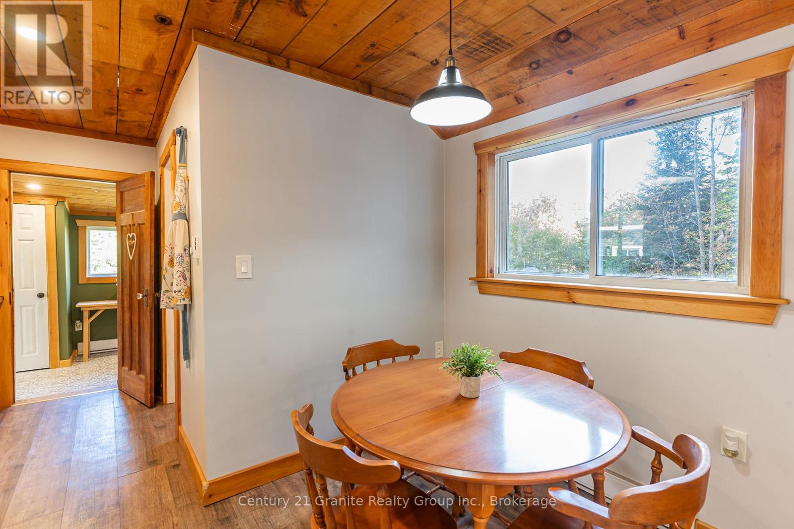 1297 Hamilton Road, Minden Hills, Ontario  K0M 2K0 - Photo 11 - X12451867