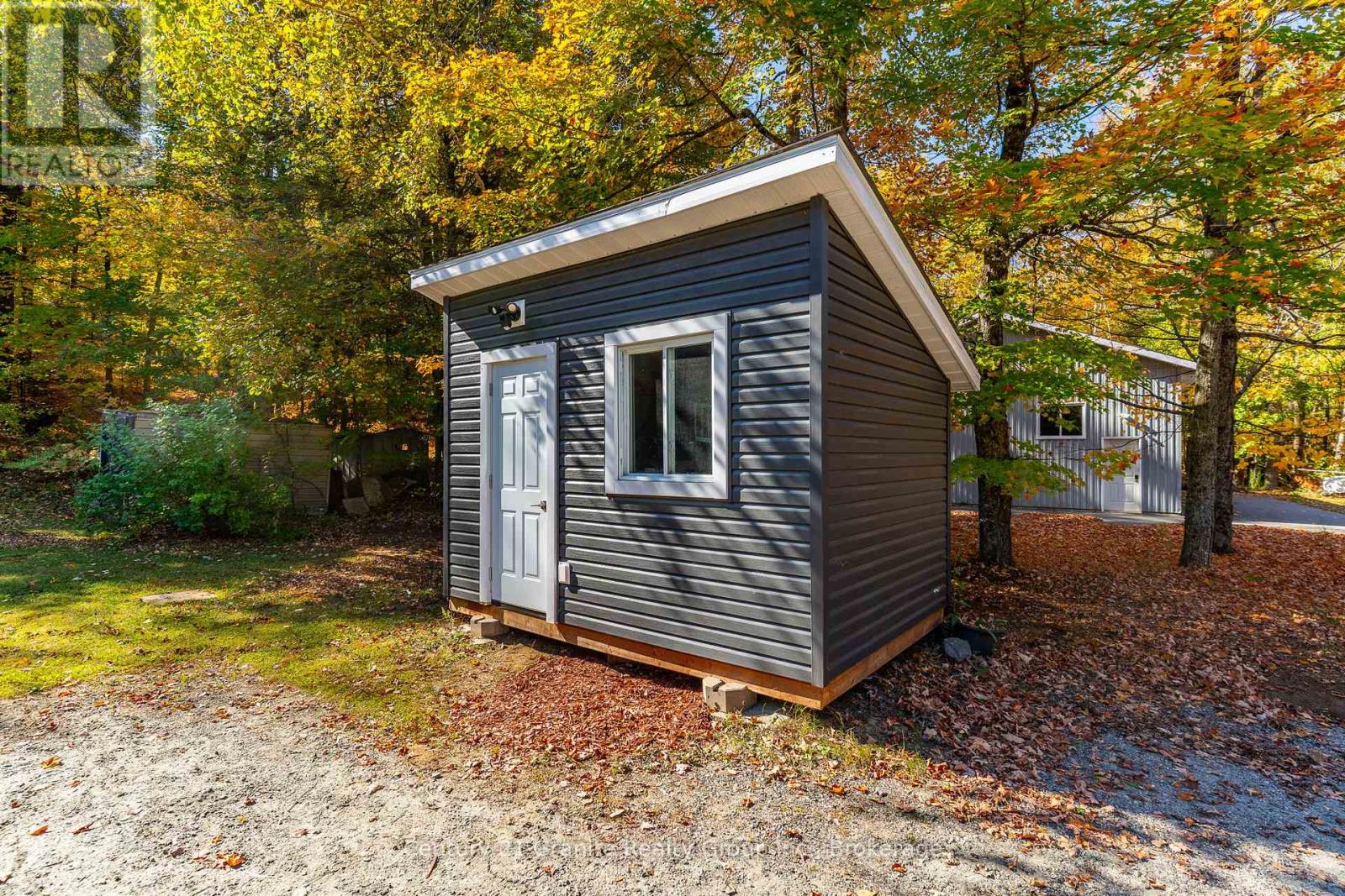 1297 Hamilton Road, Minden Hills, Ontario  K0M 2K0 - Photo 21 - X12451867