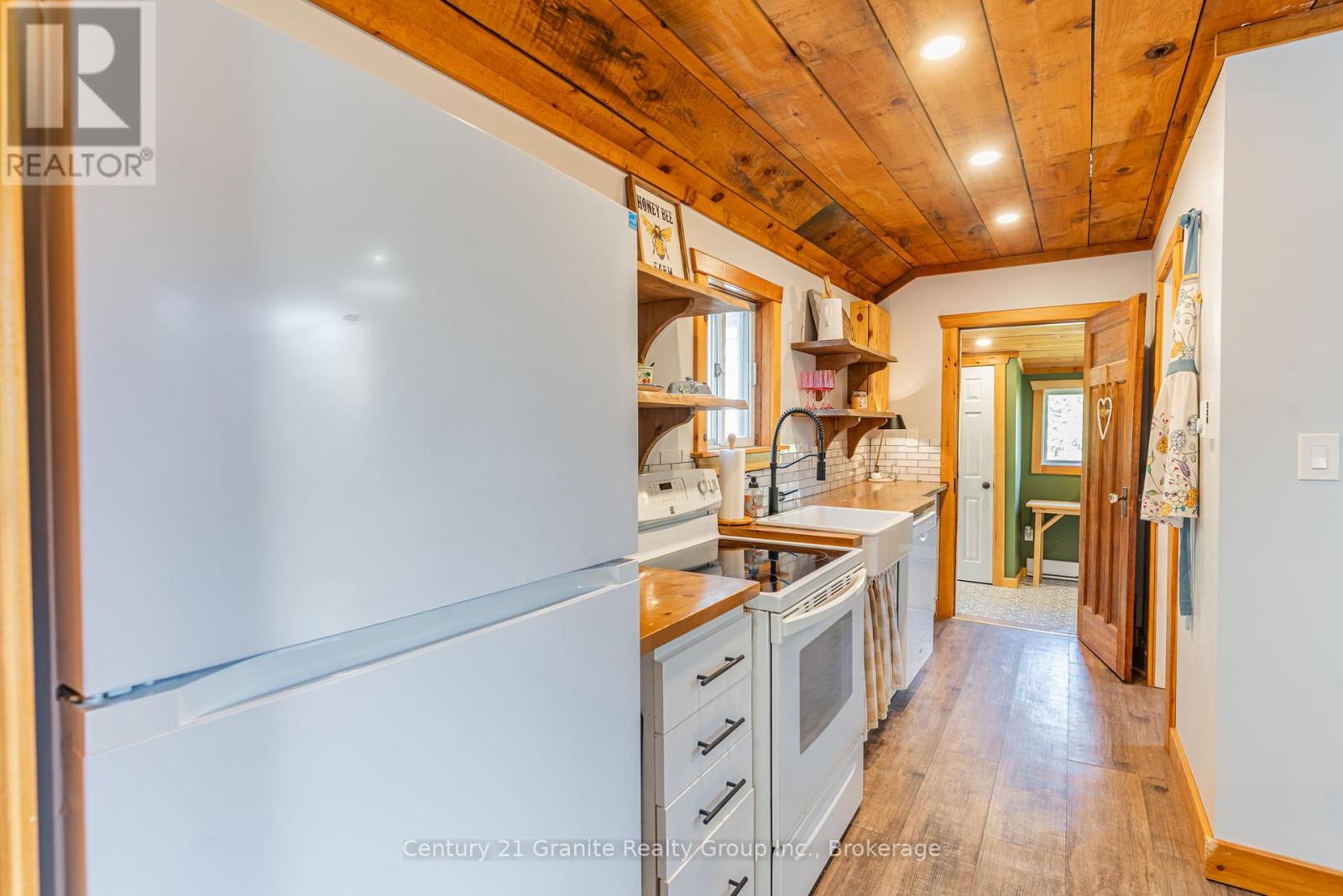 1297 Hamilton Road, Minden Hills, Ontario  K0M 2K0 - Photo 8 - X12451867