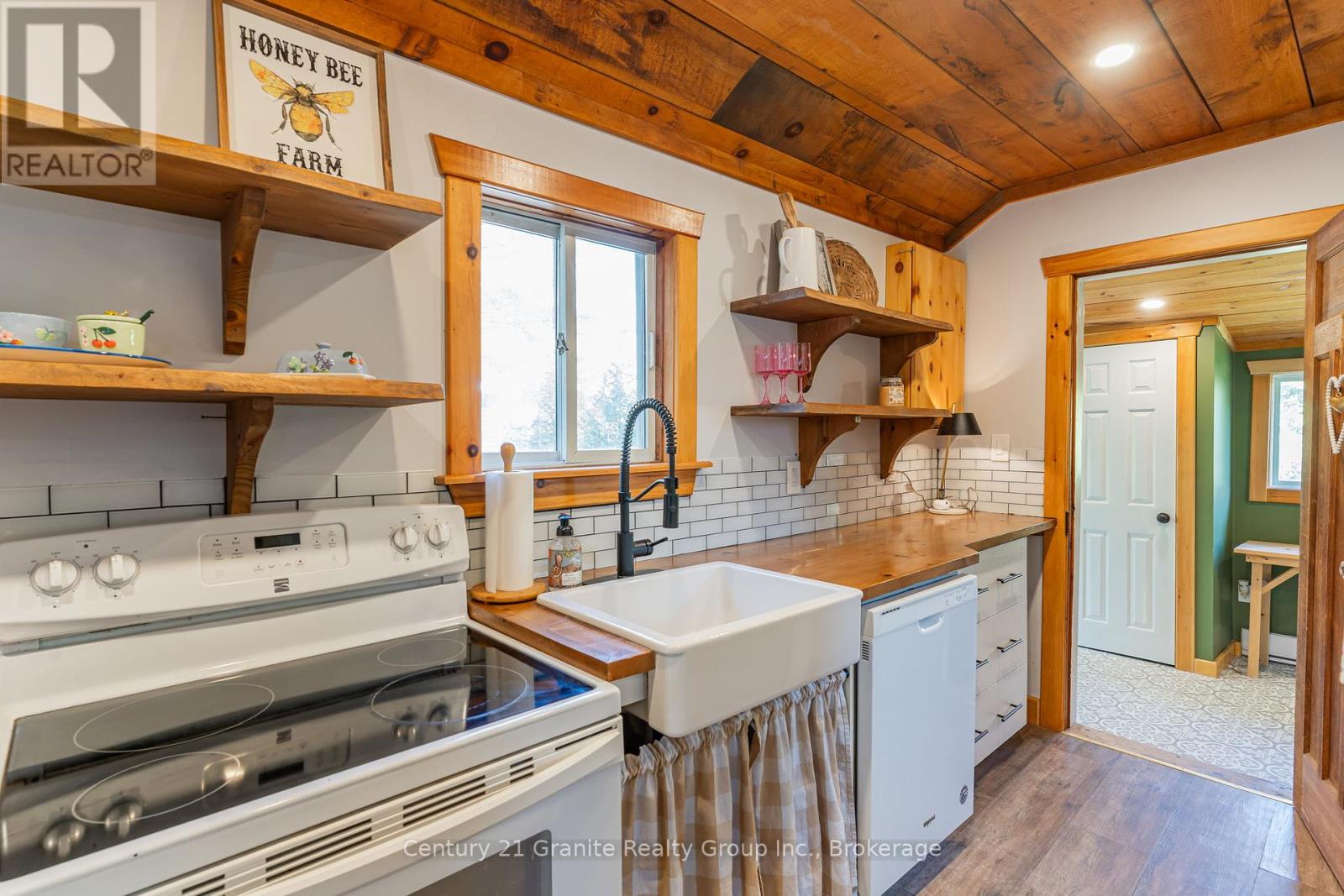 1297 Hamilton Road, Minden Hills, Ontario  K0M 2K0 - Photo 9 - X12451867