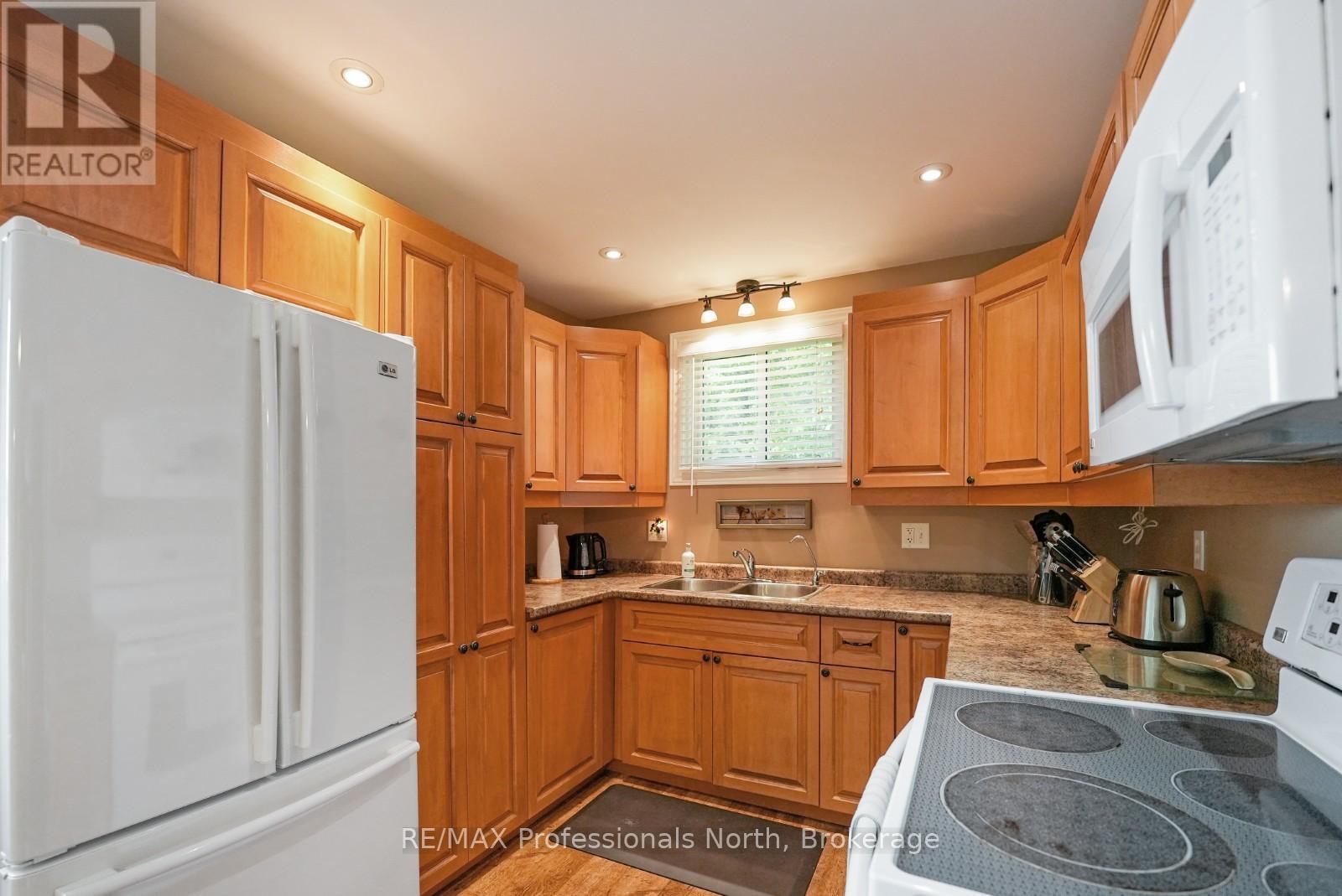 2598 Glamorgan Road, Highlands East, Ontario  K0M 1S0 - Photo 25 - X12451884