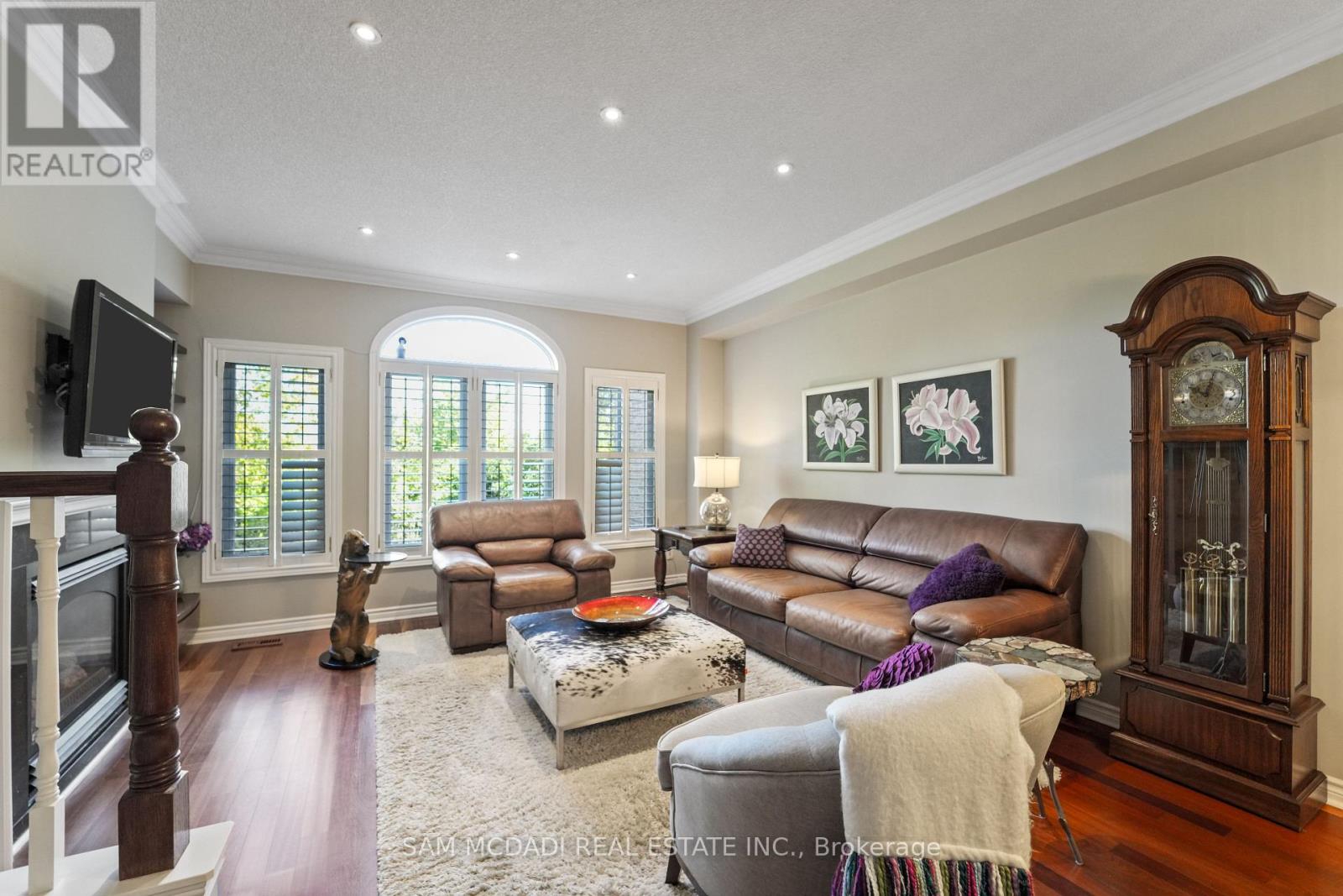 1 - 195 Grand Avenue, Toronto (Stonegate-Queensway), Ontario  M8Y 3Y3 - Photo 11 - W12451705