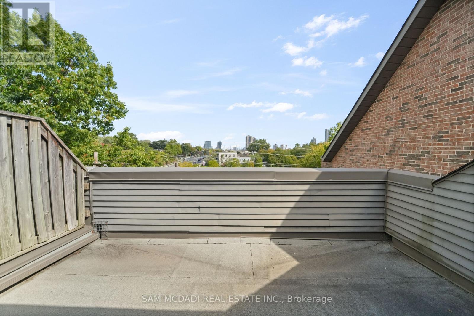 1 - 195 Grand Avenue, Toronto (Stonegate-Queensway), Ontario  M8Y 3Y3 - Photo 31 - W12451705