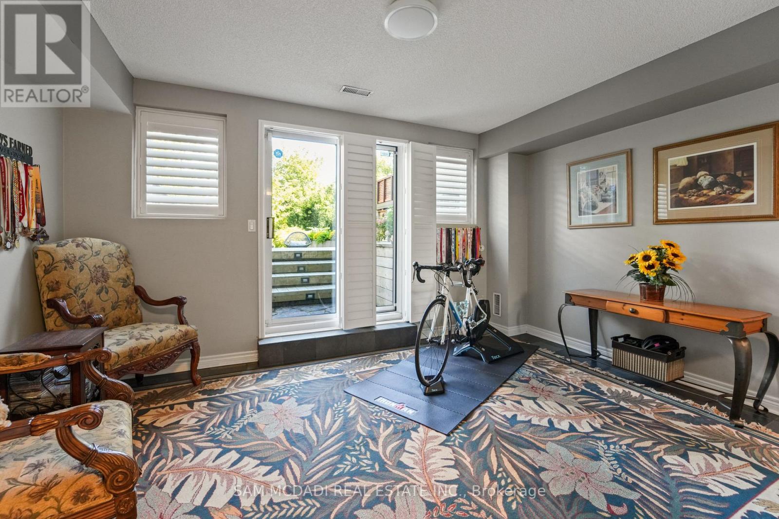1 - 195 Grand Avenue, Toronto (Stonegate-Queensway), Ontario  M8Y 3Y3 - Photo 33 - W12451705