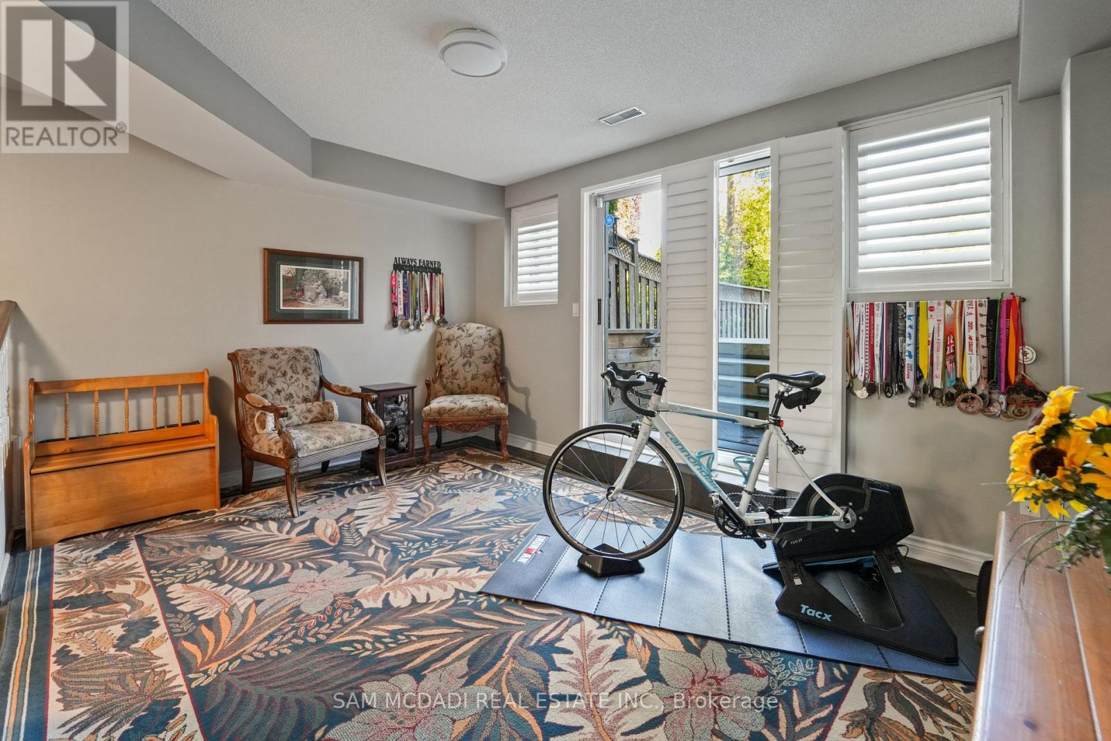 1 - 195 Grand Avenue, Toronto (Stonegate-Queensway), Ontario  M8Y 3Y3 - Photo 34 - W12451705