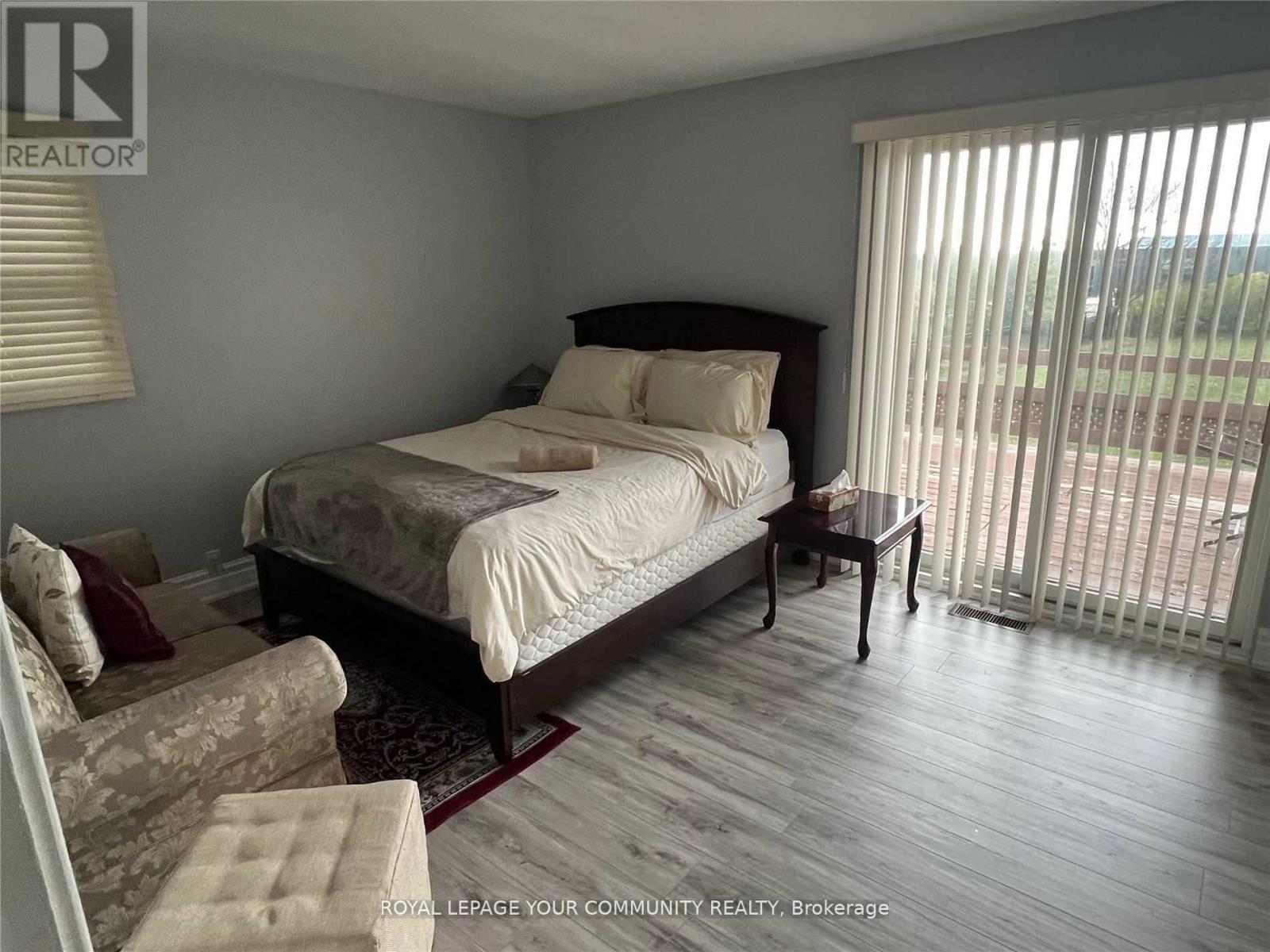 3296 Given Lane, Milton, Ontario  L9T 2X5 - Photo 5 - W12451717