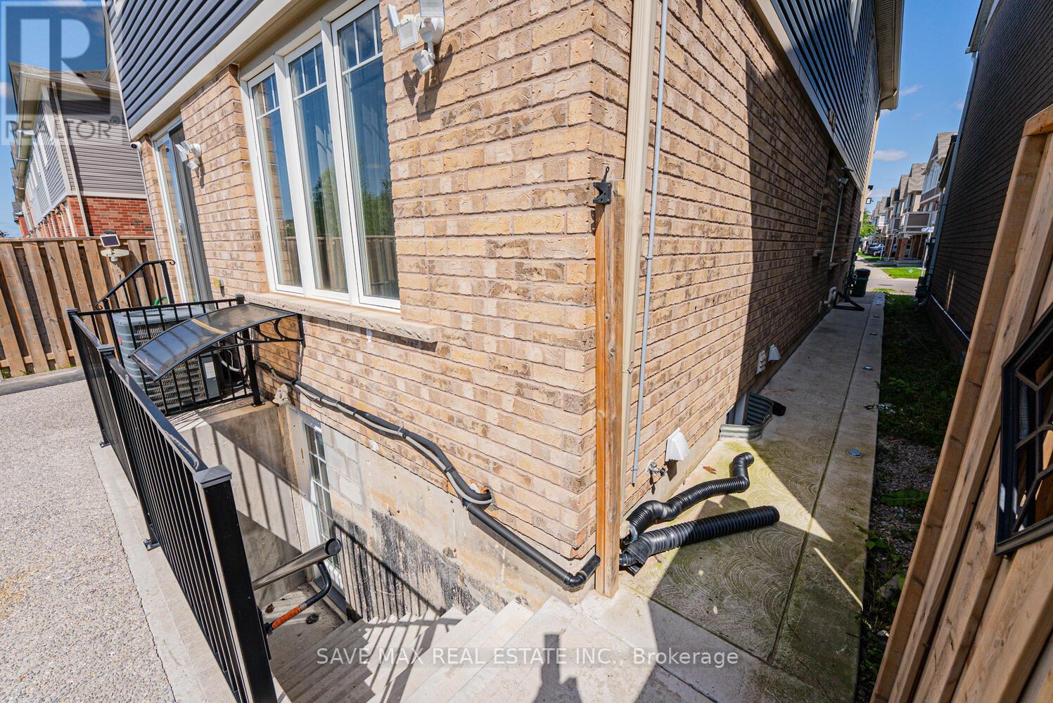 Bsmt - 1554 Clitherow Street, Milton, Ontario  L9E 0A1 - Photo 5 - W12451732