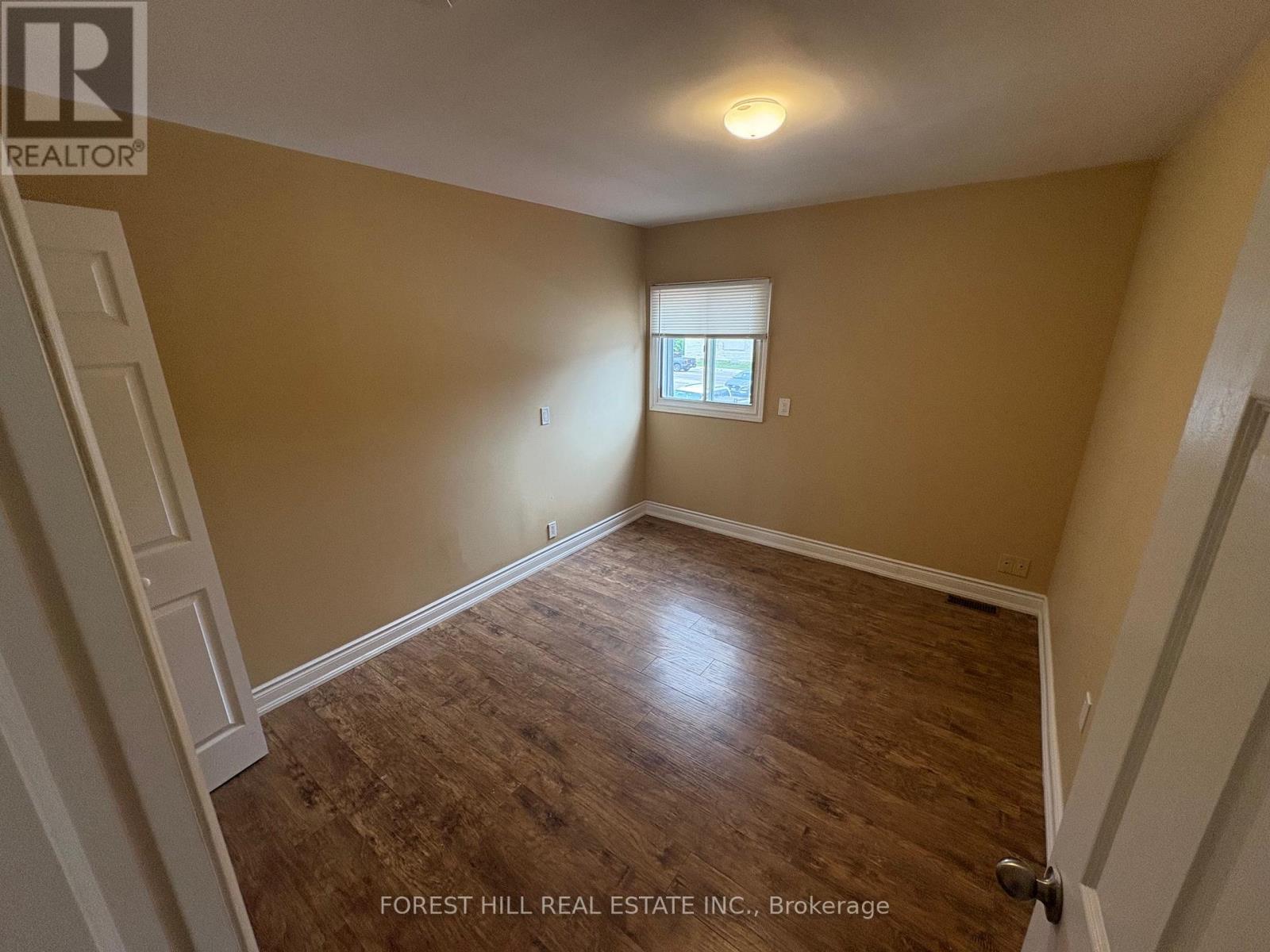 [upper] - 12 Mill Street, Mississauga, Ontario  L5M 1Y1 - Photo 6 - W12451746