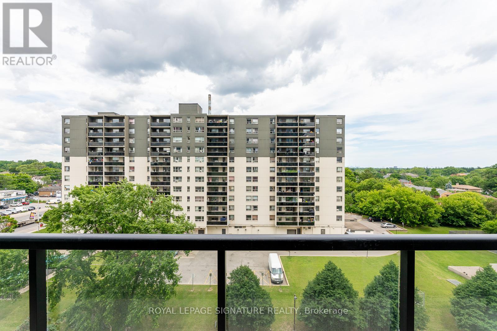616 - 86 Dundas Street W, Mississauga, Ontario  L5A 1W4 - Photo 22 - W12451751