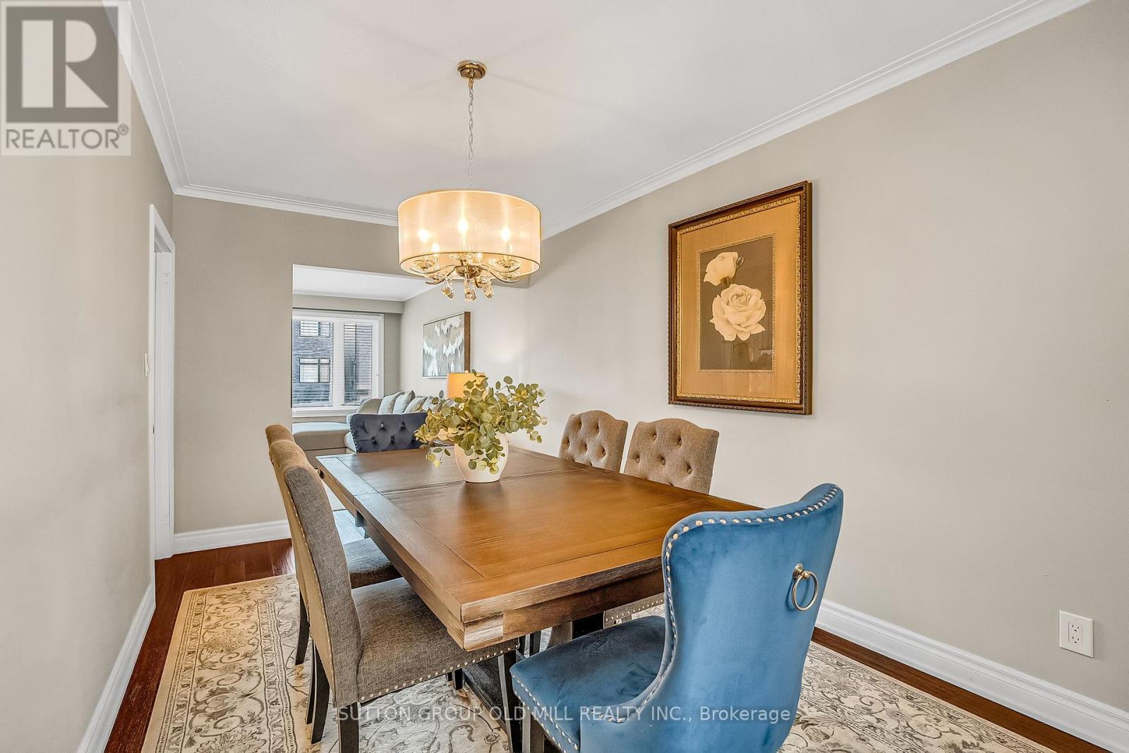 71 Warren Crescent, Toronto, Ontario  M6S 4S3 - Photo 13 - W12451765