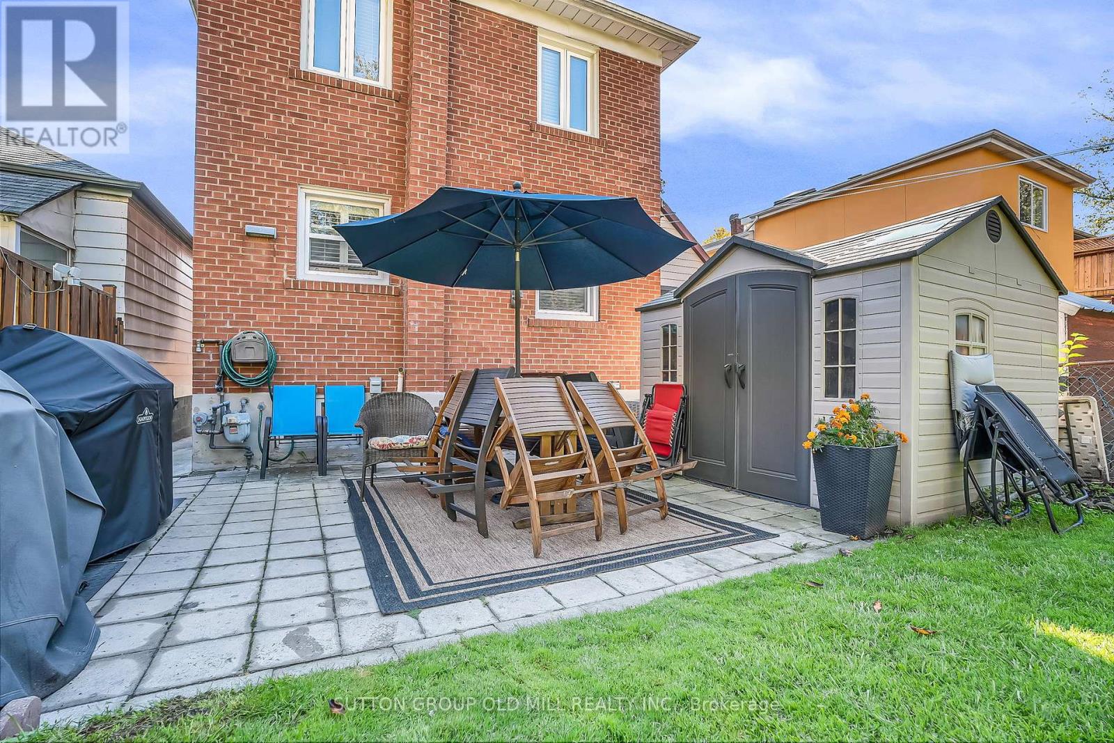 71 Warren Crescent, Toronto, Ontario  M6S 4S3 - Photo 43 - W12451765