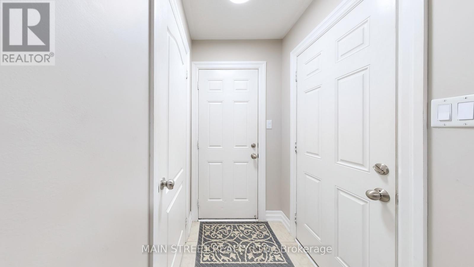 42 Bellchase Trail, Brampton (Bram East), Ontario  L6P 3K3 - Photo 12 - W12451772