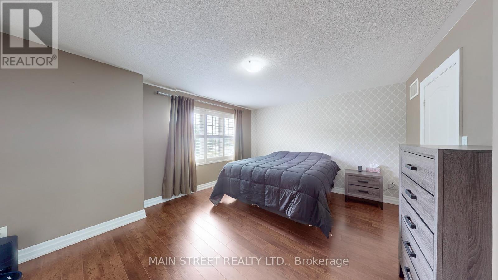 42 Bellchase Trail, Brampton (Bram East), Ontario  L6P 3K3 - Photo 17 - W12451772