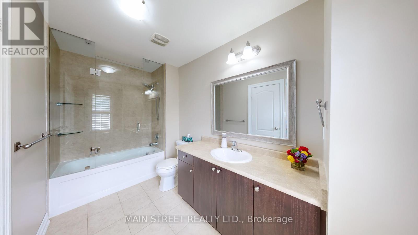 42 Bellchase Trail, Brampton (Bram East), Ontario  L6P 3K3 - Photo 19 - W12451772
