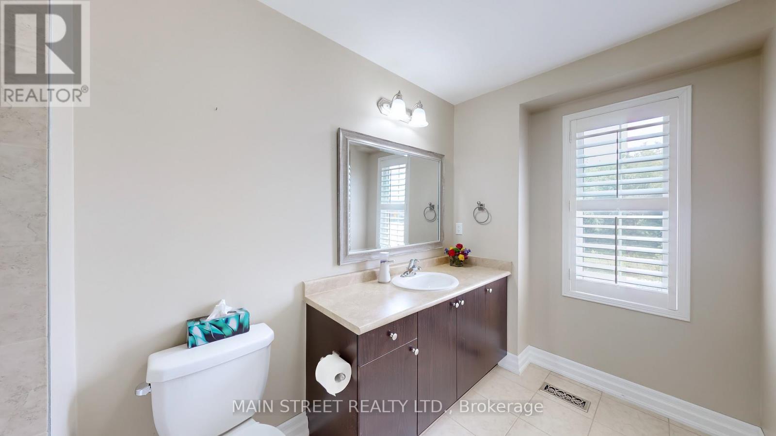 42 Bellchase Trail, Brampton (Bram East), Ontario  L6P 3K3 - Photo 20 - W12451772