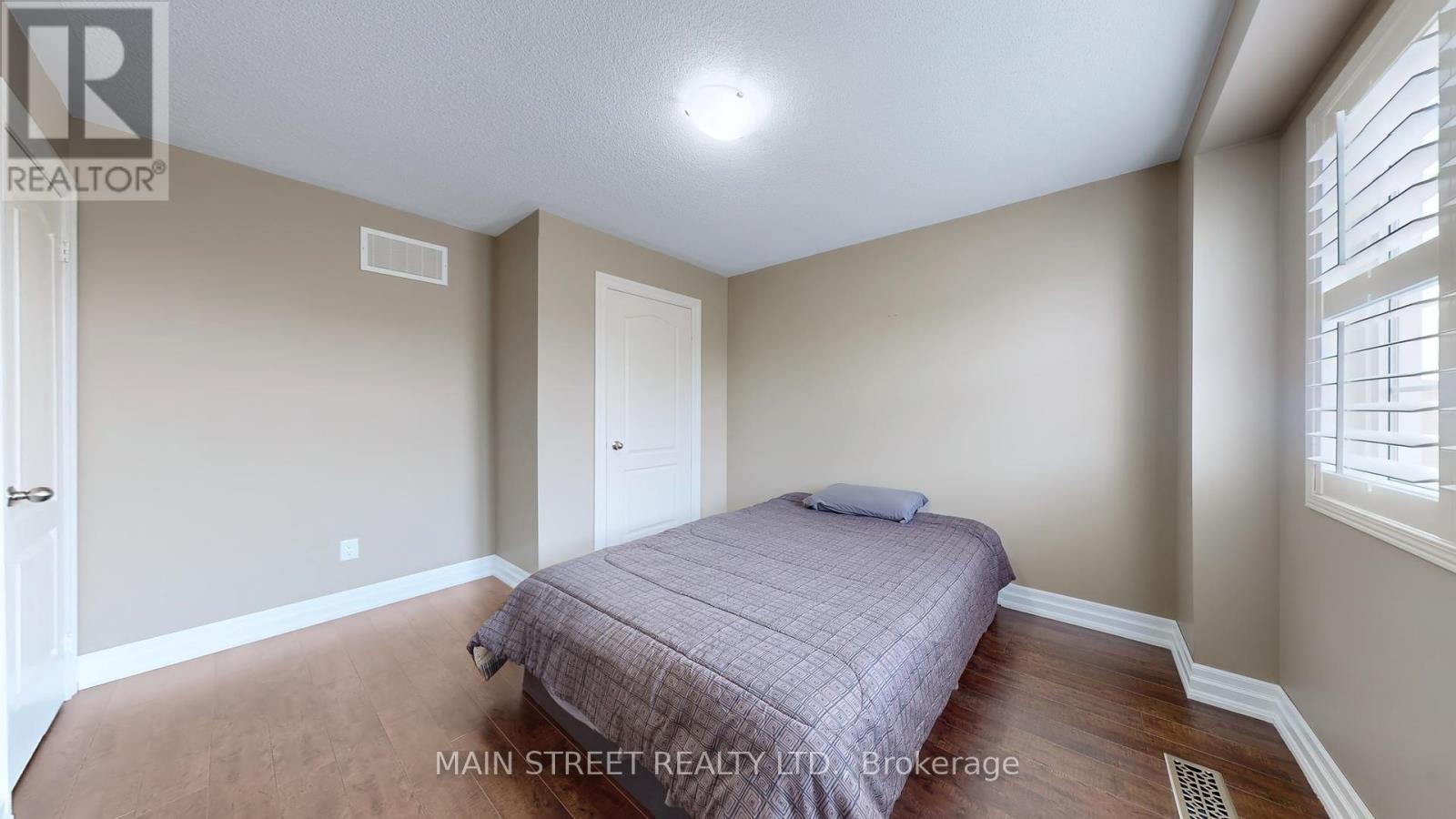 42 Bellchase Trail, Brampton (Bram East), Ontario  L6P 3K3 - Photo 22 - W12451772